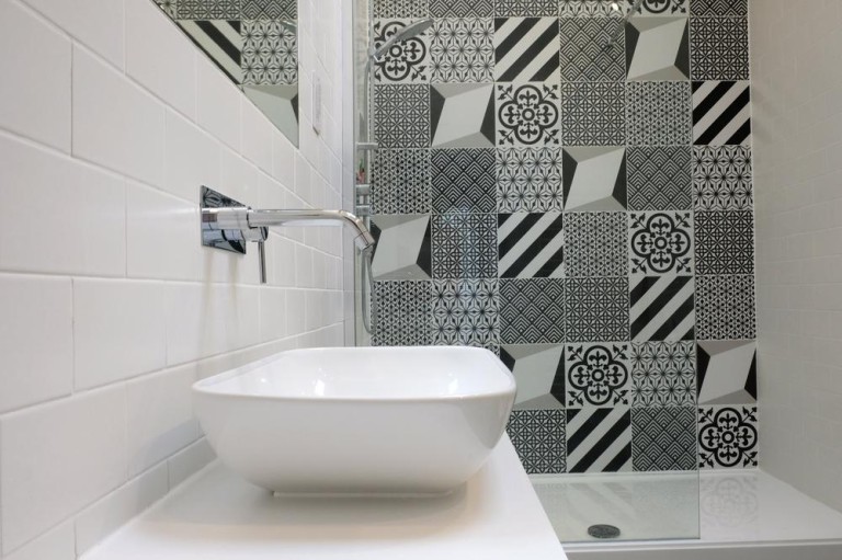 Comment garantir une pose de faïence impeccable à Croix pour votre maison ?